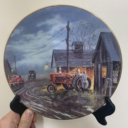 Limited Edition Dave Barnhouse (Starting Them Young”) Decorative Plate With Display Stand