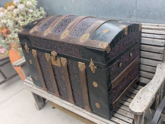 Old trunk