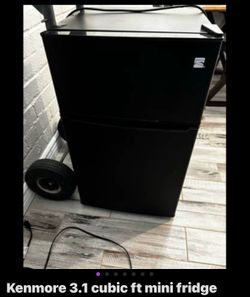 Kenmore 3.1 cubic foot mini fridge
