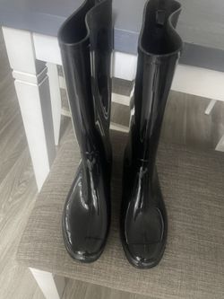 Black Boot