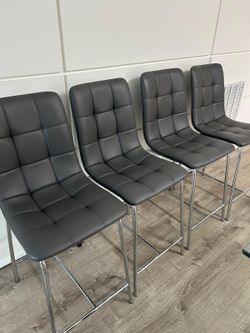 Set of 4 Bar Stools