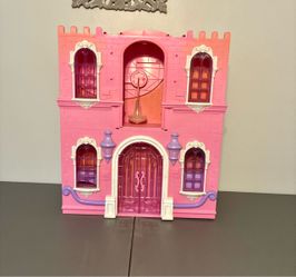 Disney Princess Royal Castle T1976 Mattel 2010 Dollhouse Playset Incomplete