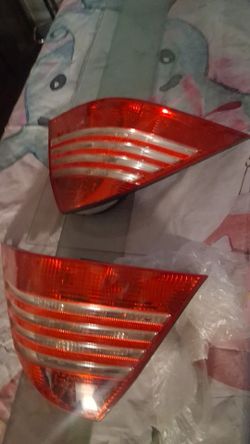 Mercedes s350 tail light