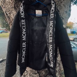 Moncler Puffer Jacket 