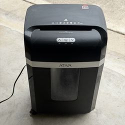 Ativa A16CC18 Cross-Cut Paper Shredder (16-Sheet)