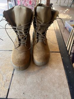 Steel toe military boots