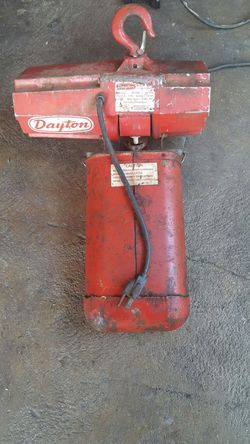 Electric motor winch still works in good condition