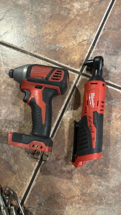 Milwaukee Impact Driver and Ratchet Set