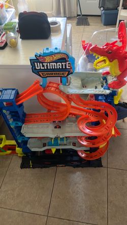 Hot Wheels Ultimate Garage Playset