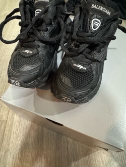 Black balenciagas