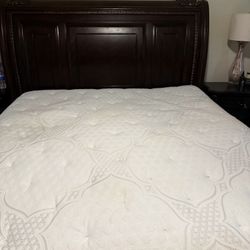 Gently Used  King Size Mattress/Box Spring 