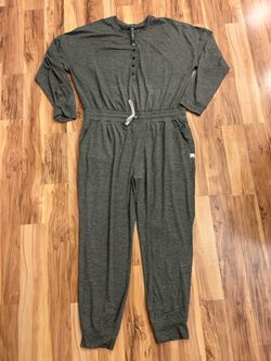 Vuori women’s jumpsuit XL