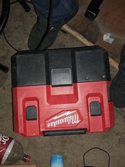 Milwaukee 1.6 gallon wet dry vacuum.