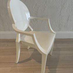 Kartell X Philippe Stark “Lou Lou” Ghost Child Chair Authentic