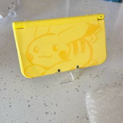 New Nintendo 3DS XL • RARE Pikachu Edition • TRADE INS WELCOME