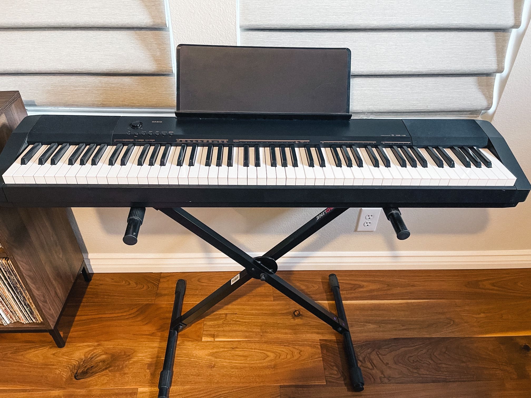Casio Keyboard CDP-130 with Stand