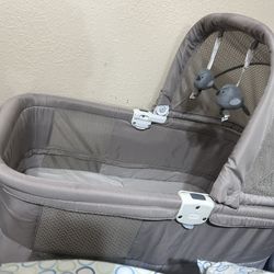 Portable Bassinet 