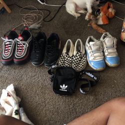 jordan’s 10$ size 7 black vapor maxes 25 size 7.5y vans 10$ size 7 air max 97 size 10 35$ phanny pack 15$