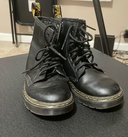 Doc Martin’s size 2 youth