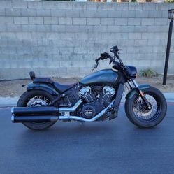 2021 Indian scout bobber Army Green