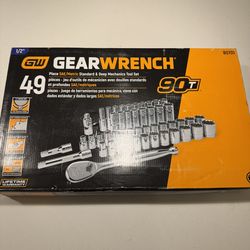 Gear Wrench 49 Piece 1/2" Drive 6 Point Standard & Deep Sae/Metric Mechanics Tool Set Lifetime warranty