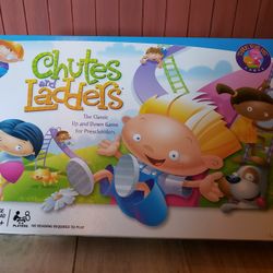 2005 HASBRO CHUTES AND LADDERS COMPLETE BOARD GAME