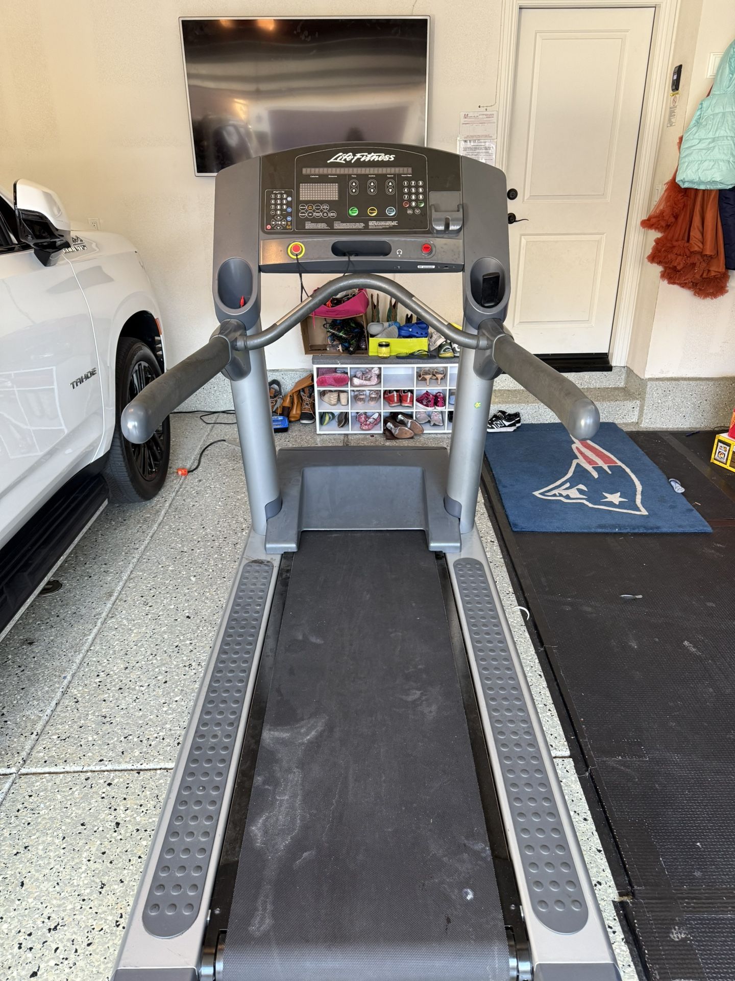 Life Fitness Treadmill
