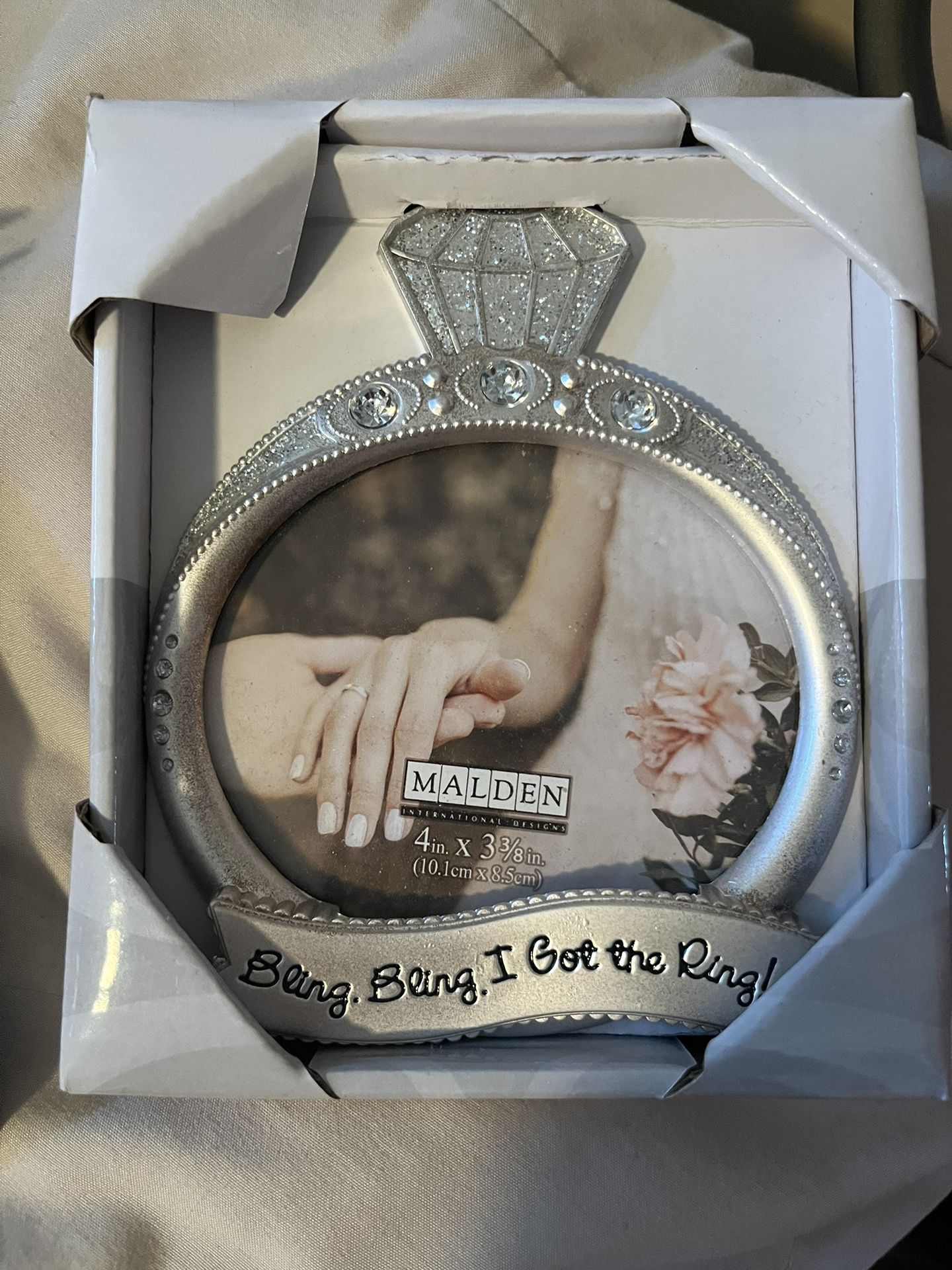 Bling Bling Ring Frame