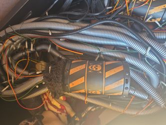 Halloween prop live wires