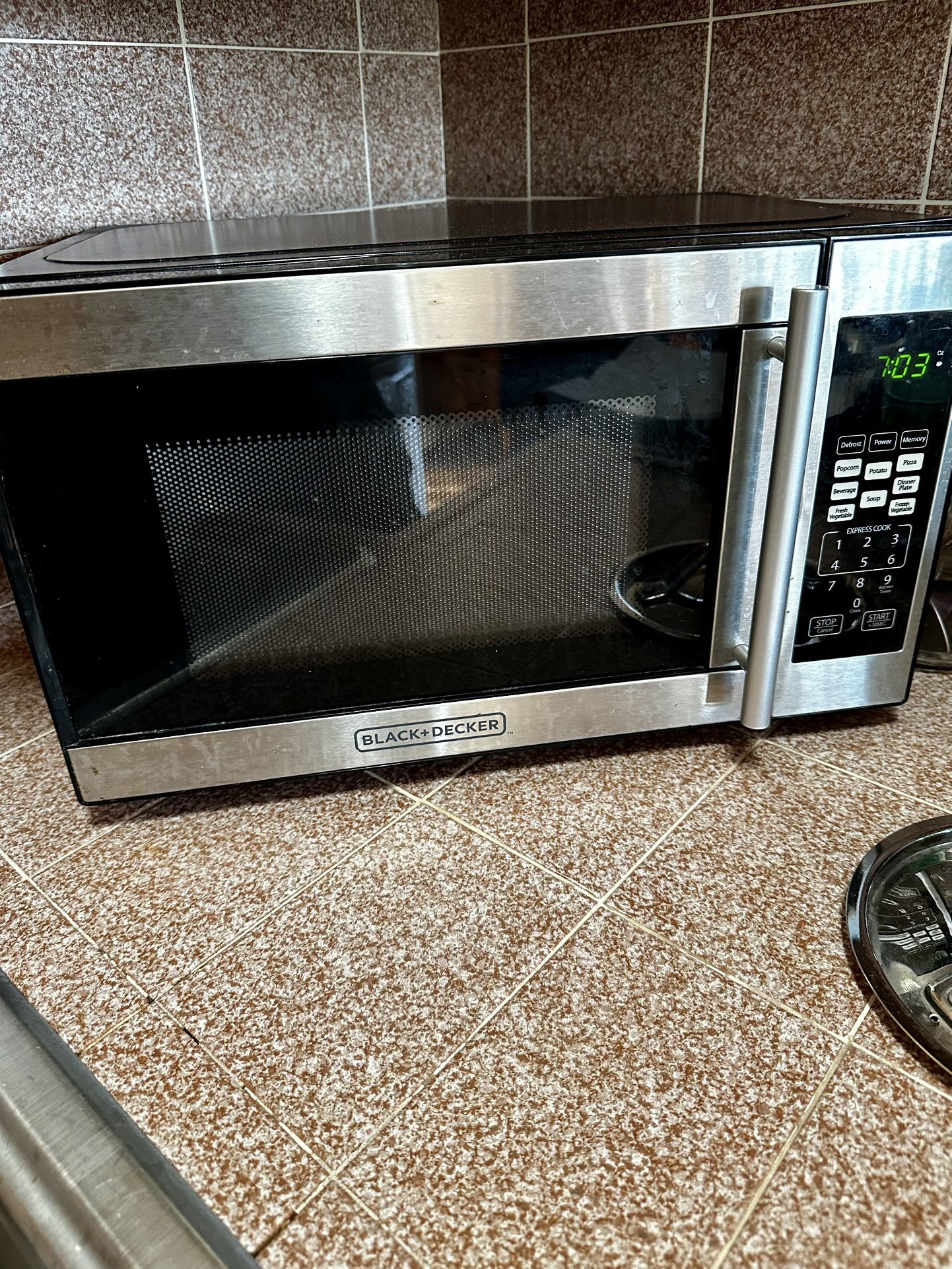 Black + Decker Microwave