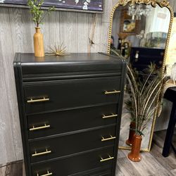 Black Modern Style Dresser