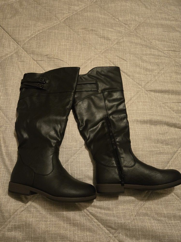 Brand New Womens Wide Calf Boots