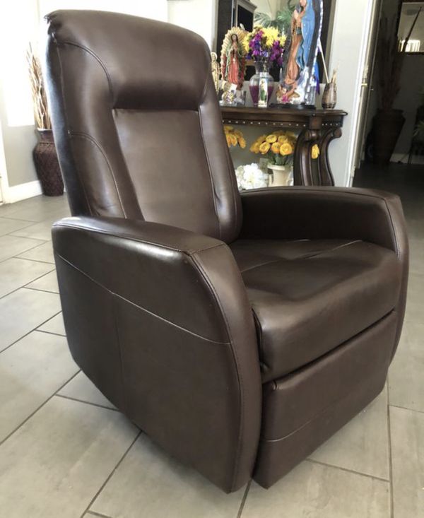 Like New Ashley Furniture Signature Recliner Chair Free Delivery