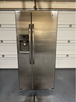 Refrigerator 33”
