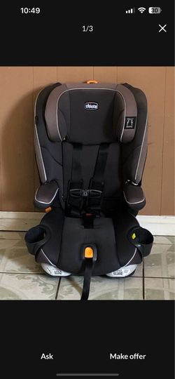 LIKE NEW CHICCO KEY FIT CONVERTIBLE CAR SEAT!!!!