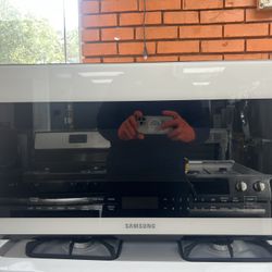 SAMSUNG OVER RANGE MICROWAVE (READ DESCRIPTION 