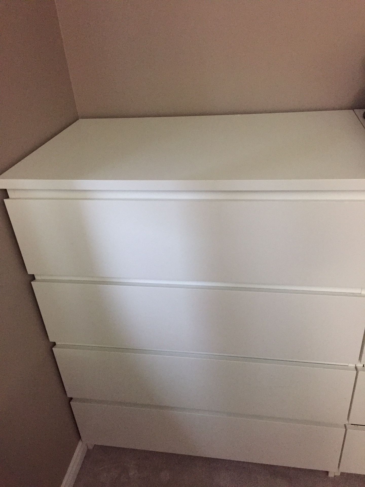 Chest of drawers - White