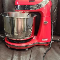 Dash Mixer. Excellent Condition.  Works 
