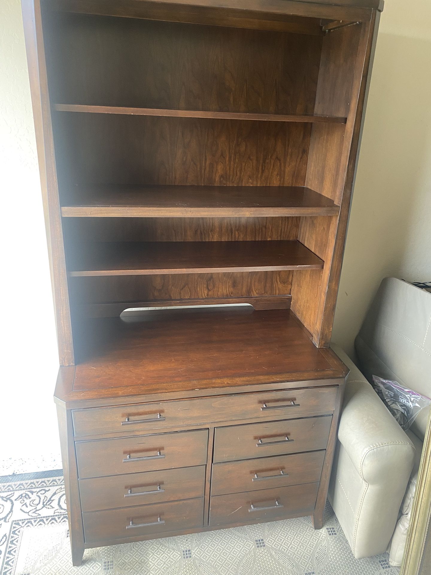 Bookshelve