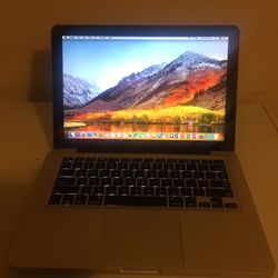 MacBook Pro i7