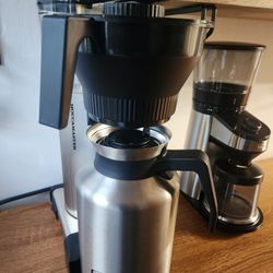 Coffee Maker for Office: Moccamaster CDT Grand Brewer