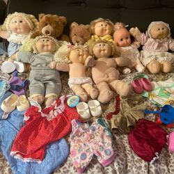 Lot of Cabbage Patch Kid Dolls