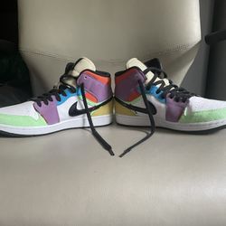 Jordan 1 Mid SE lightbulb size 10.5