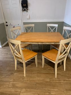 Dinning Room Table and  Chair Set. Real good Condition Very Heavy and Sturdy. Has Six Chairs Wide Seats. 160.00 OBO Richland  Hills 76118