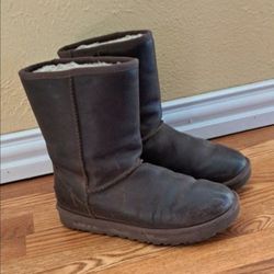 Ugg Classic Short Brown Boots Size 8
