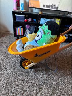 Kids wheel barrel