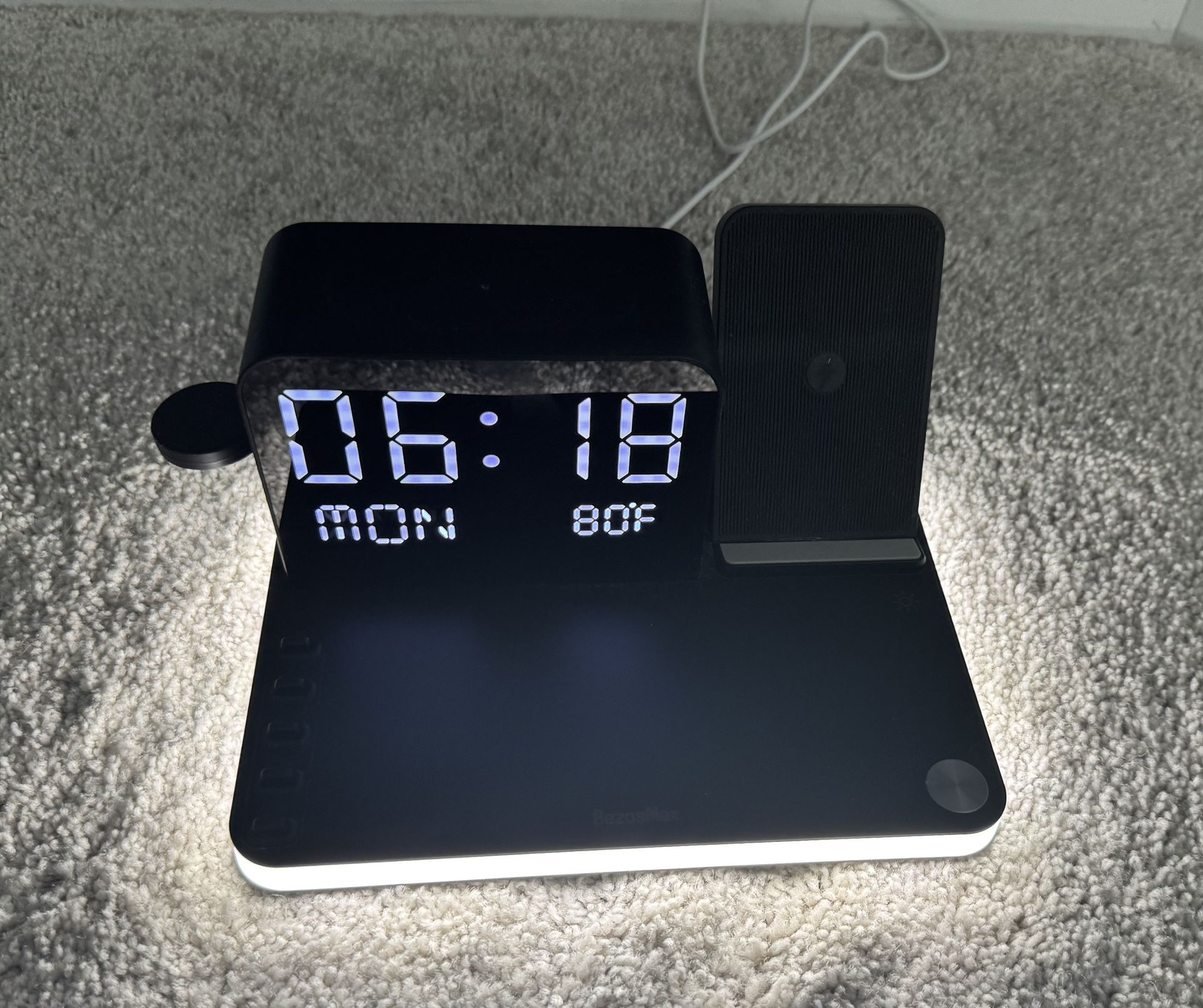 7-in-1 Charging Station - Can Charge 2 iphones At Once!