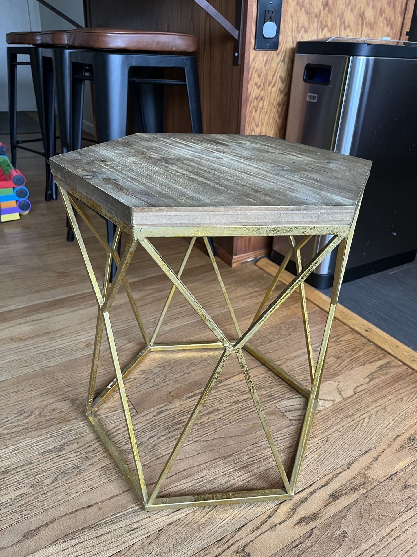 Side Table / End Table