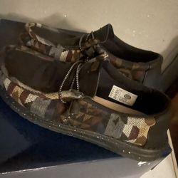 Hey Dude Size 11