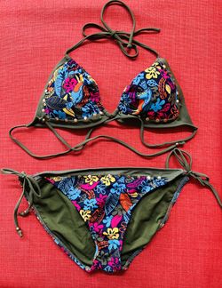 4 Pairs Of Bikini Bathing Suits (NEW) Size L  $30 Each